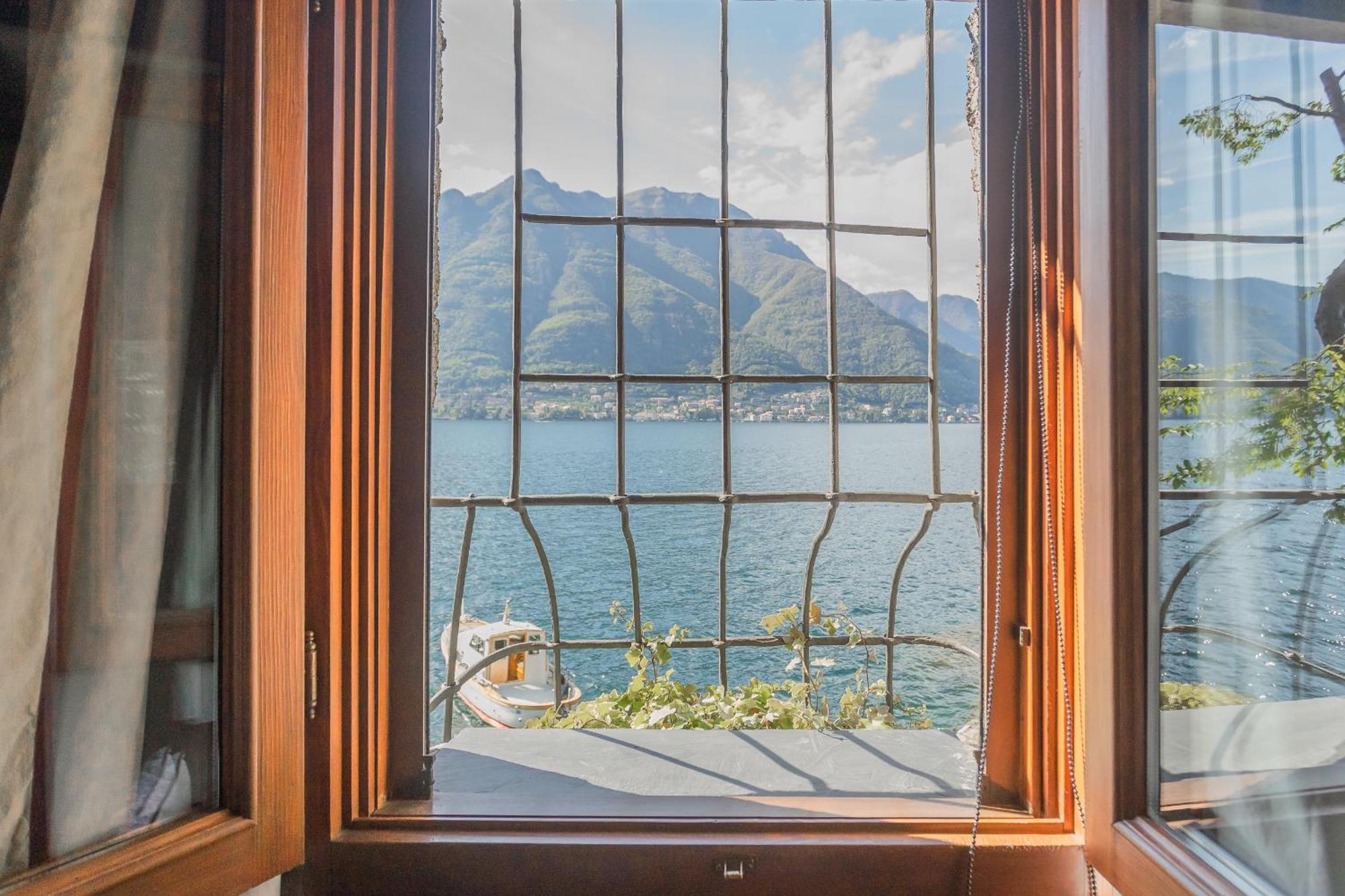 The Writer'S Nest Waterfront Villa By Rent All Como Faggeto Lario Bagian luar foto