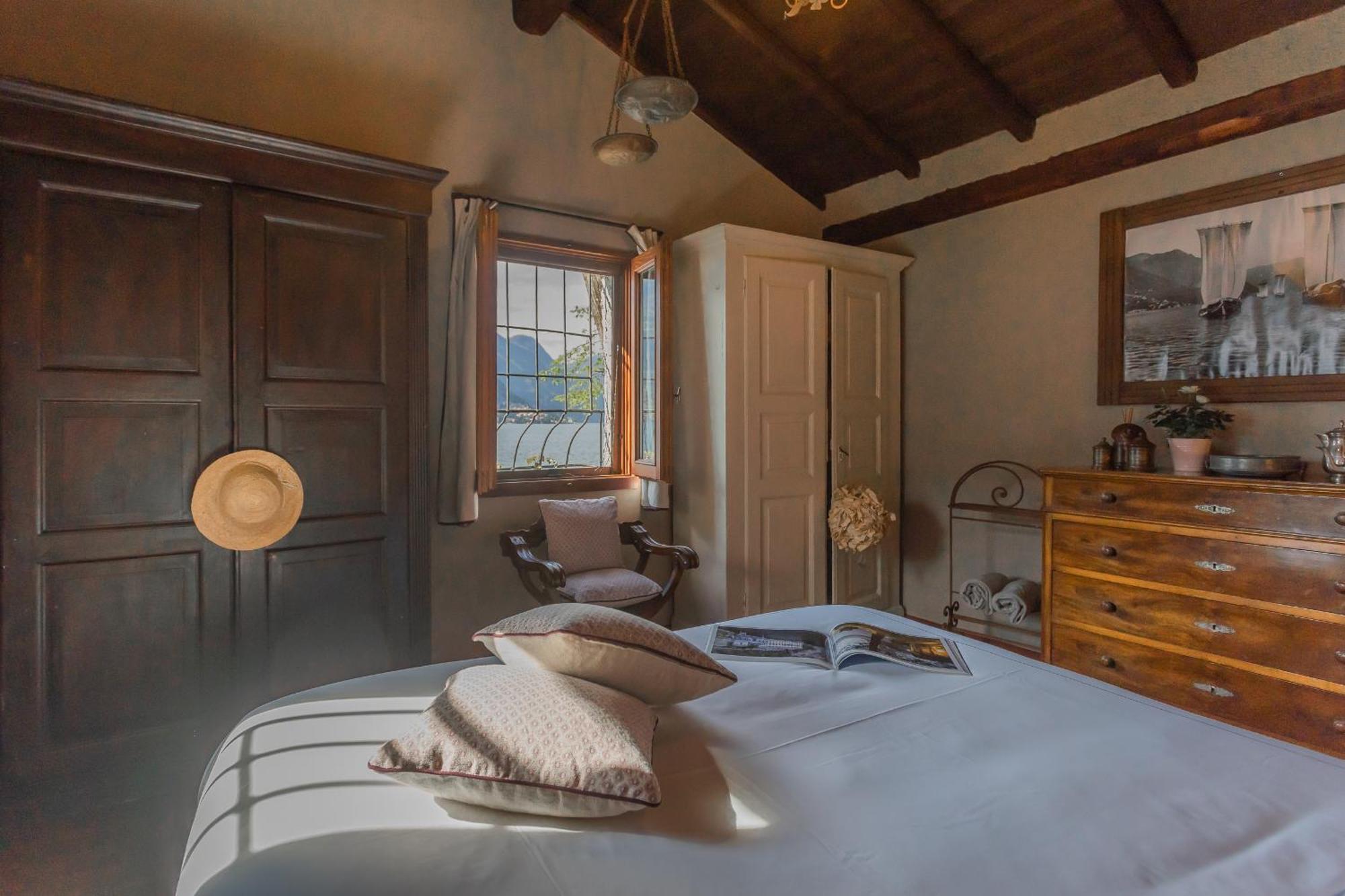 The Writer'S Nest Waterfront Villa By Rent All Como Faggeto Lario Bagian luar foto
