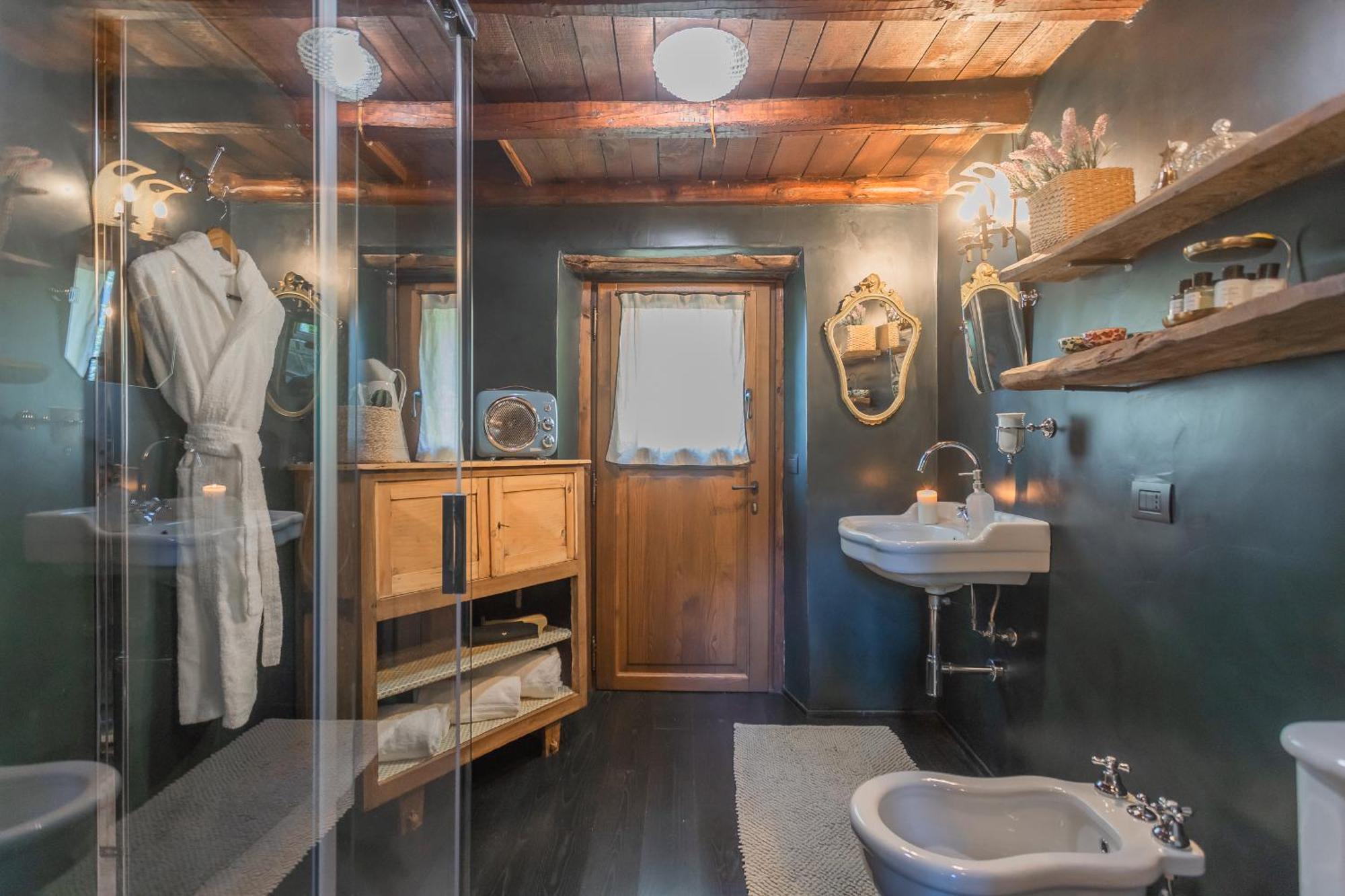 The Writer'S Nest Waterfront Villa By Rent All Como Faggeto Lario Bagian luar foto