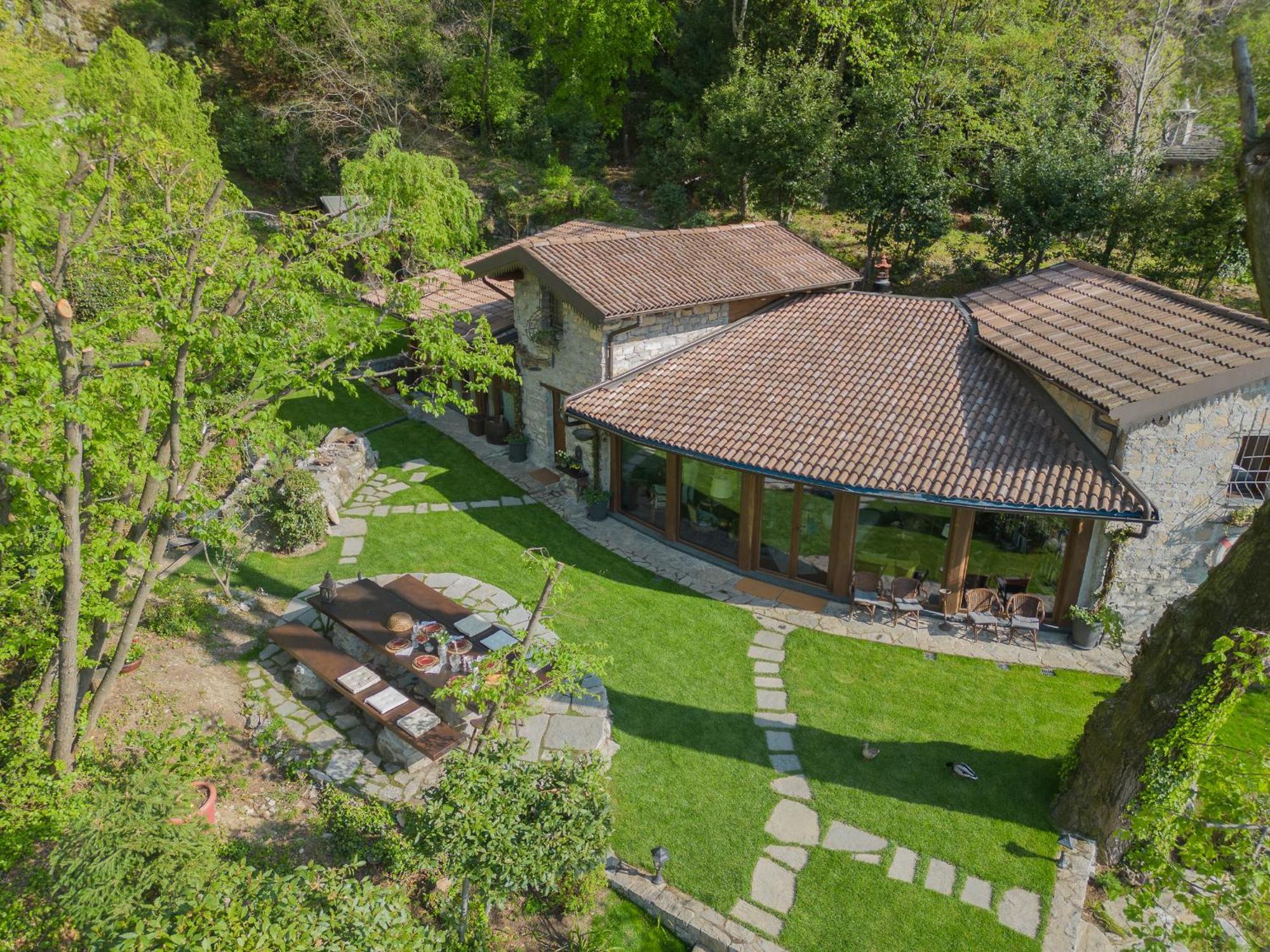 The Writer'S Nest Waterfront Villa By Rent All Como Faggeto Lario Bagian luar foto